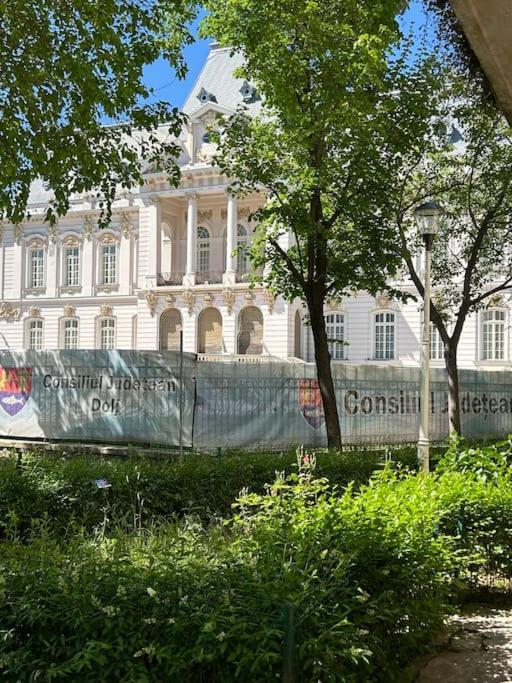 Alea Central Studio Art Museum Κραϊόβα Εξωτερικό φωτογραφία